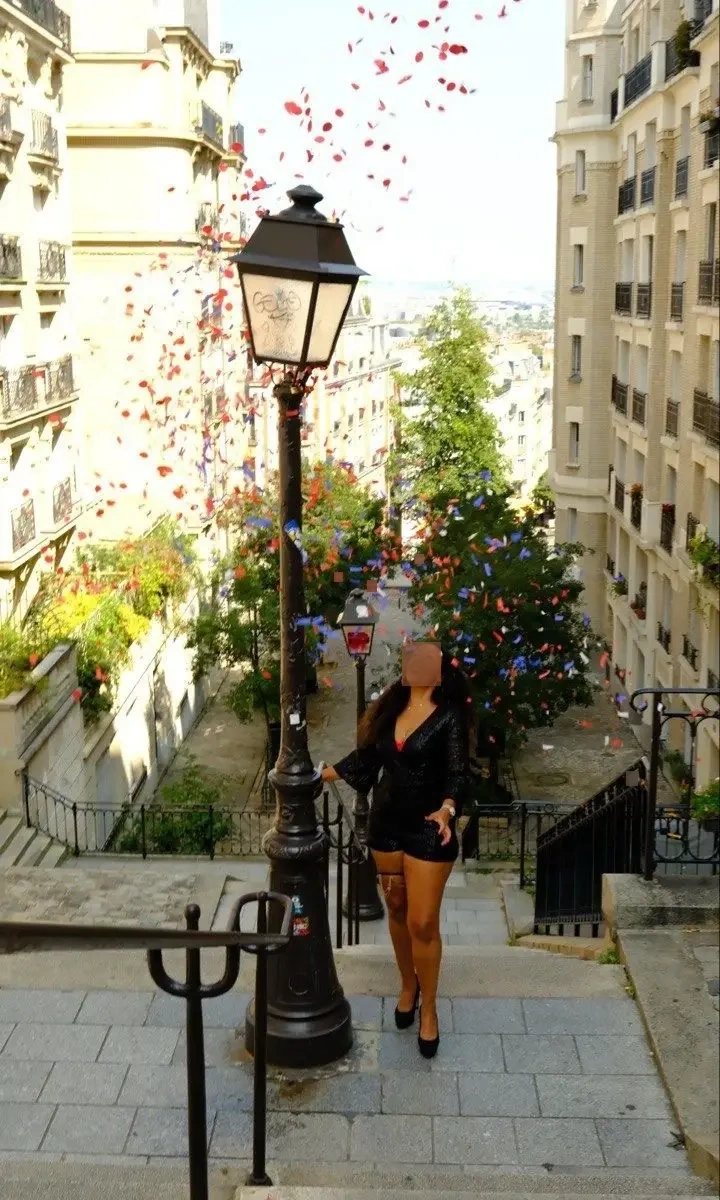 Cherche amant généreux et discret