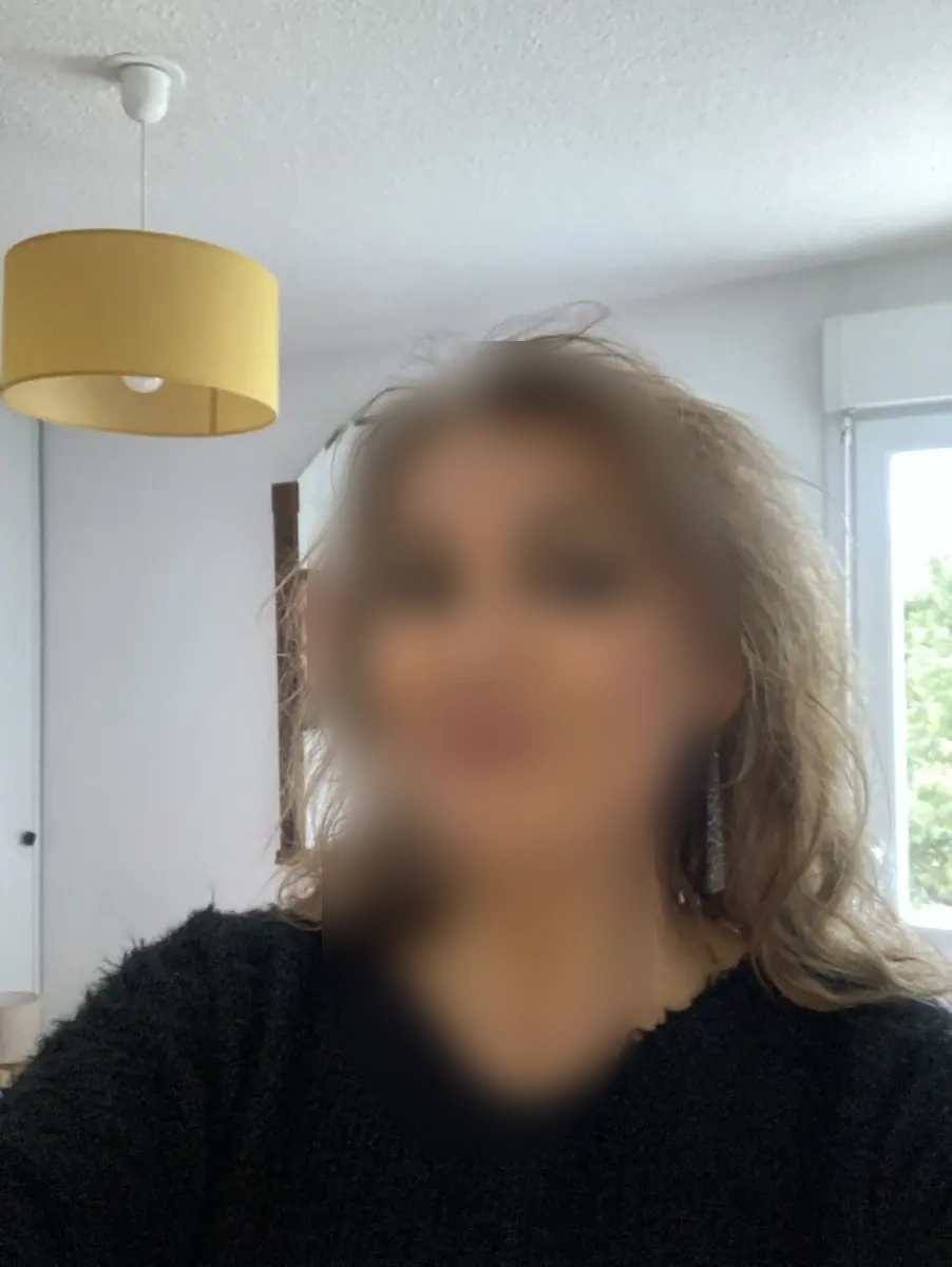 Julie.1989